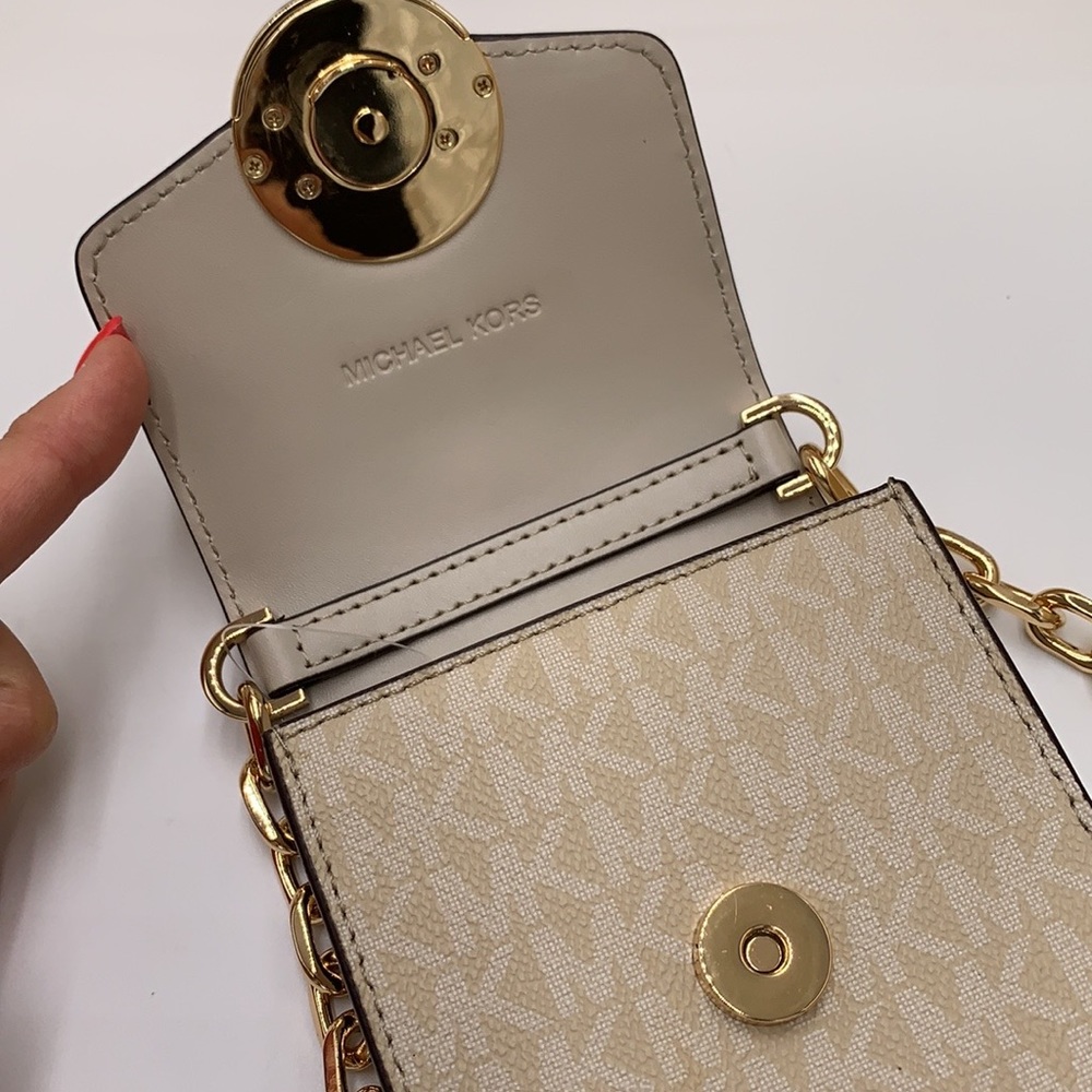 NWT MICHAEL KORS CARMEN SMALL NORTH SOUTH PHONE XBODY LIGHT SAND SIGNATU… - Picture 11 of 15